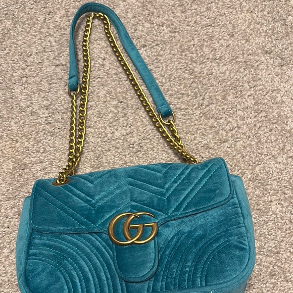 Gucci Teal Blue and Gold chain design Shoulder Bag Chevron Quilting Like new! - Picture 4 of 16